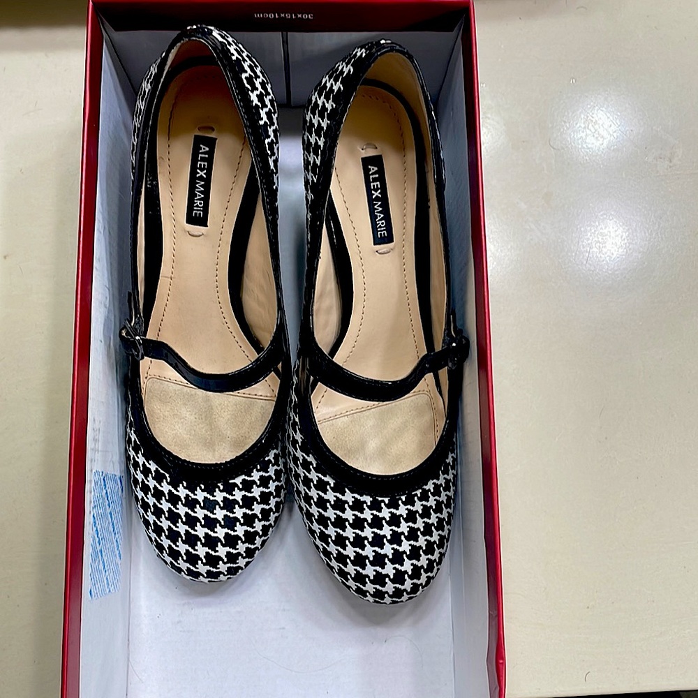 Alex Marie, 2 inch heels, size 5 1/2